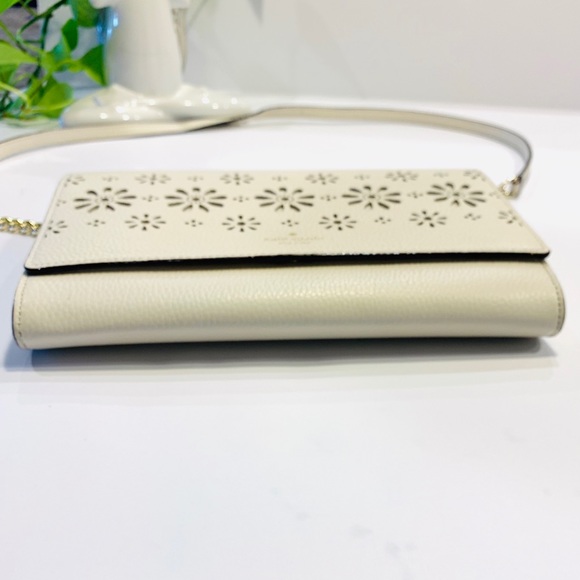 Kate Spade Cream Laser-cut Crossbody Bag🍃 - Picture 5 of 8